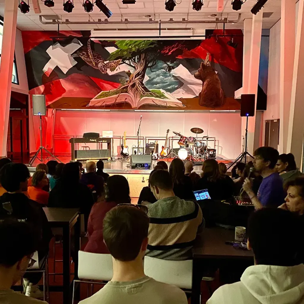 Pieter Nieuwland Live - HAVO / VWO - Pieter Nieuwland College Amsterdam Oost