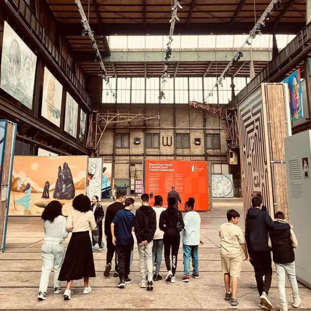 Streetart Expositie bezoek foto - HAVO / VWO - Pieter Nieuwland College Amsterdam Oost